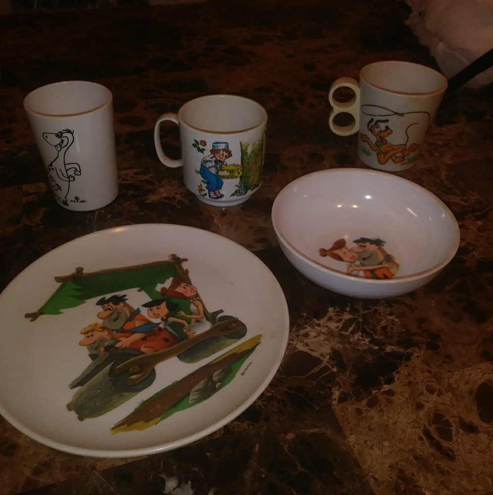 Vintage plate, cups